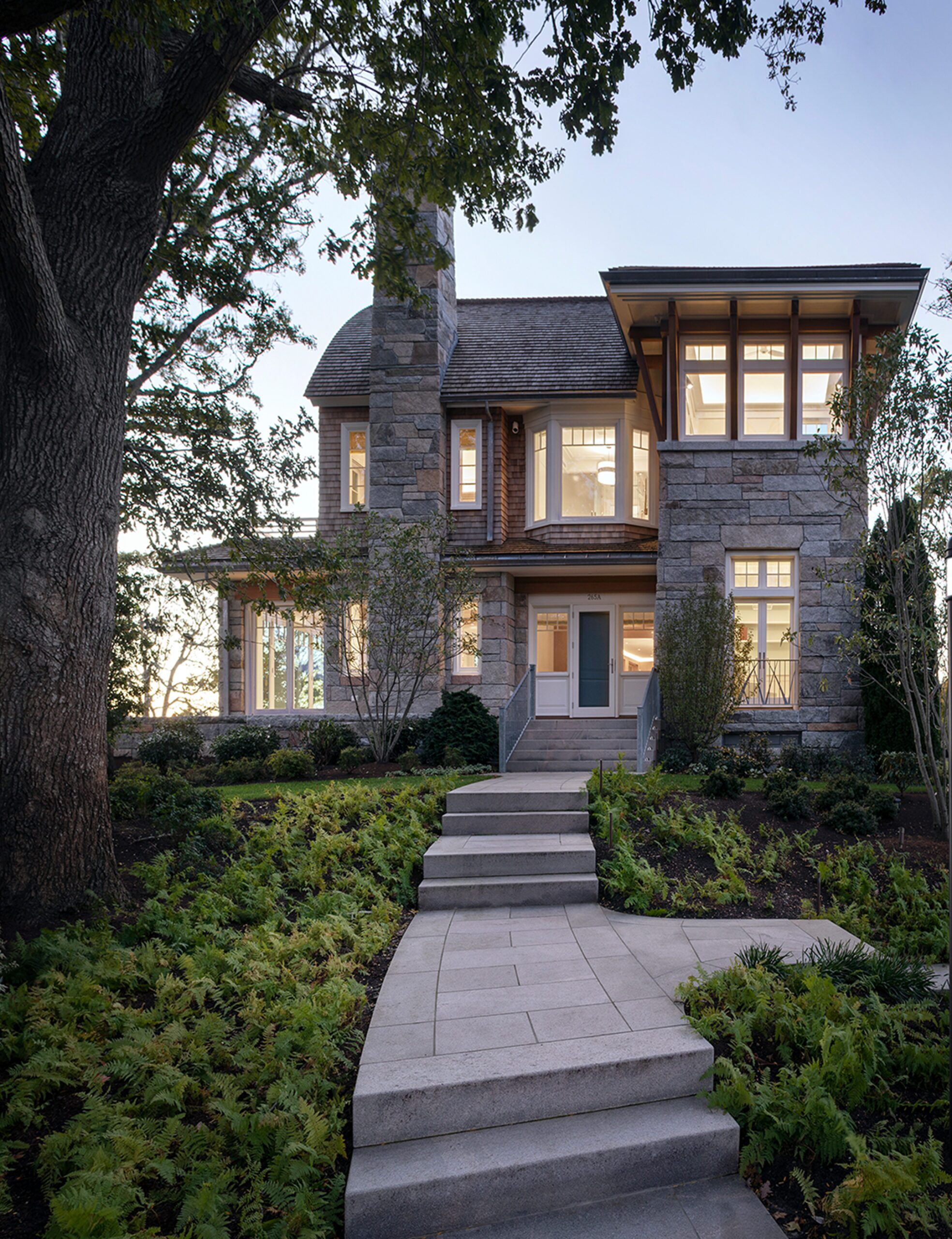 Large_Vertical_700x539@2x